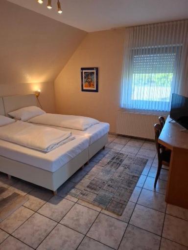 Hotel Schwarze Ense Kültér fotó